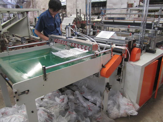 중국 컴퓨터 열 - 밀봉 찬 절단은 세륨 ISO를 가진 기계를 만들기 자루에 넣습니다 협력 업체